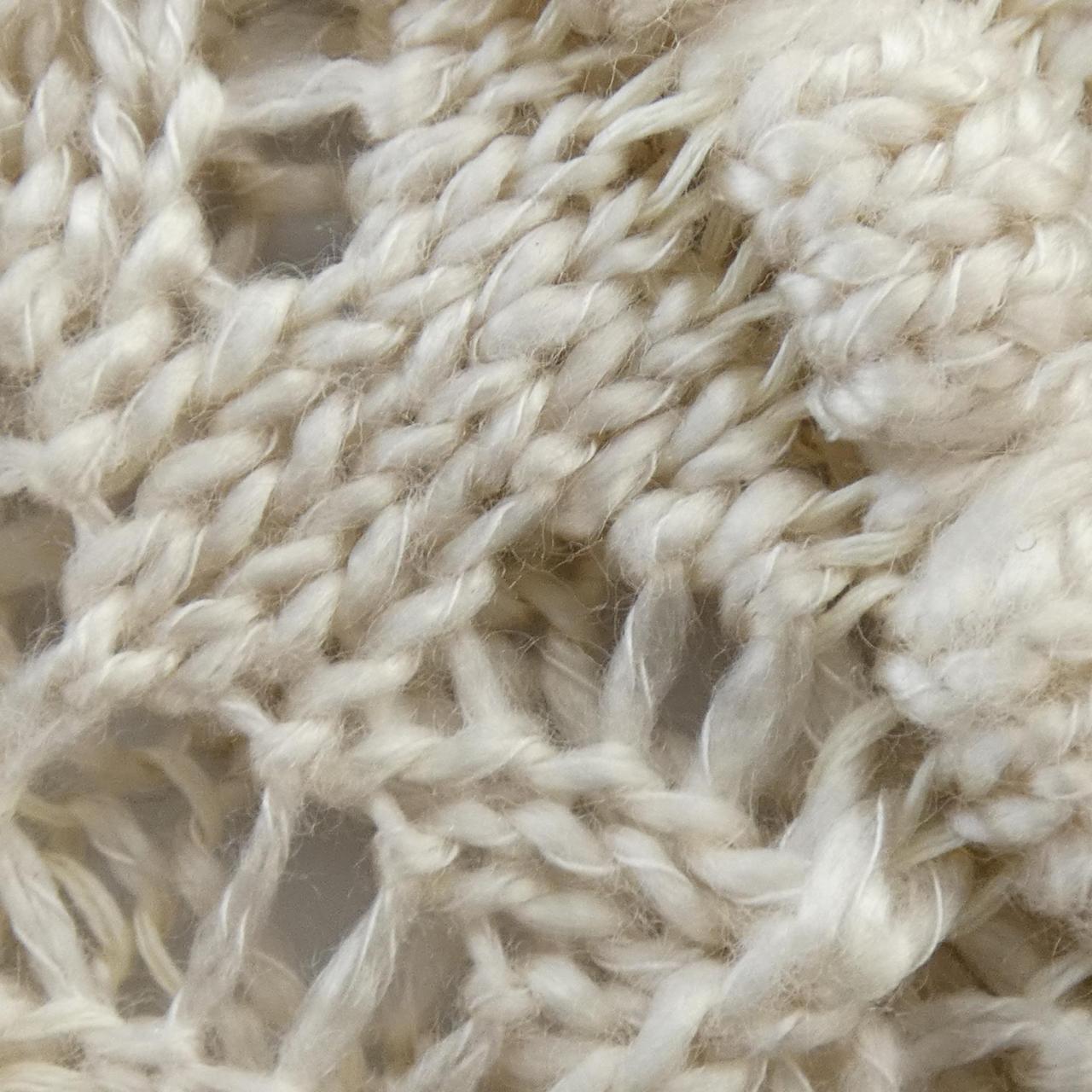 マメクロゴウチ ニットトップス