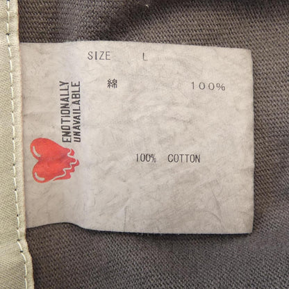 エモーショナリーアンアベイル コットンTシャツ