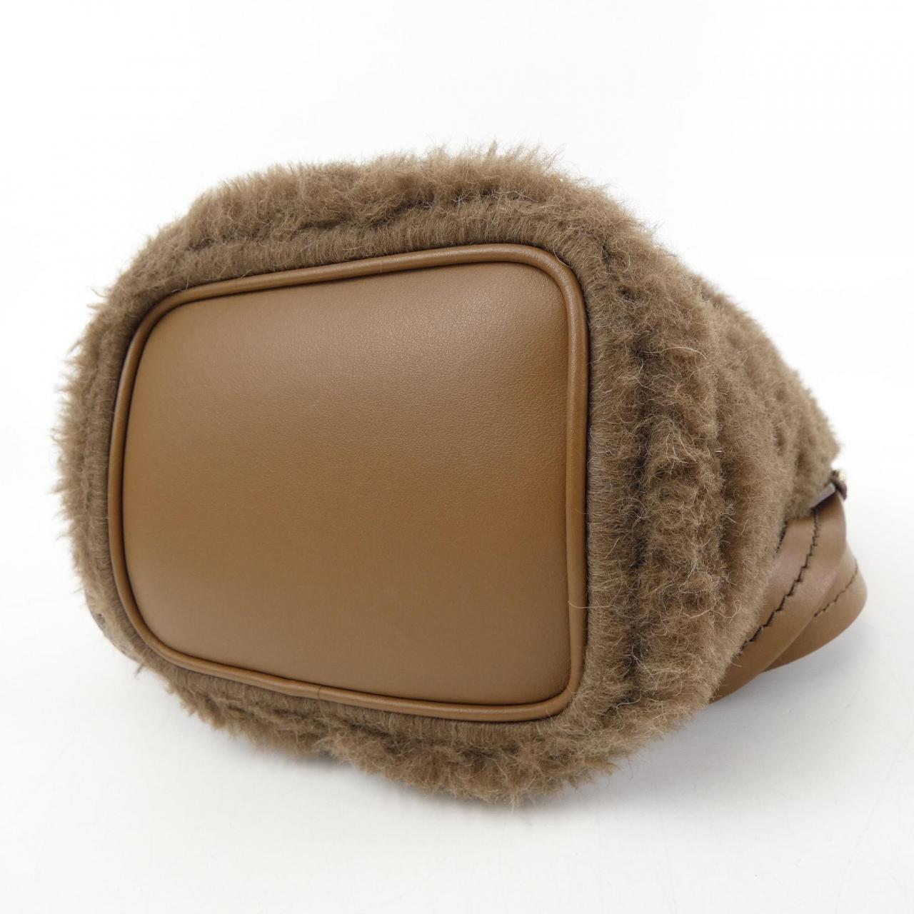 マックスマーラ テディベア バッグ