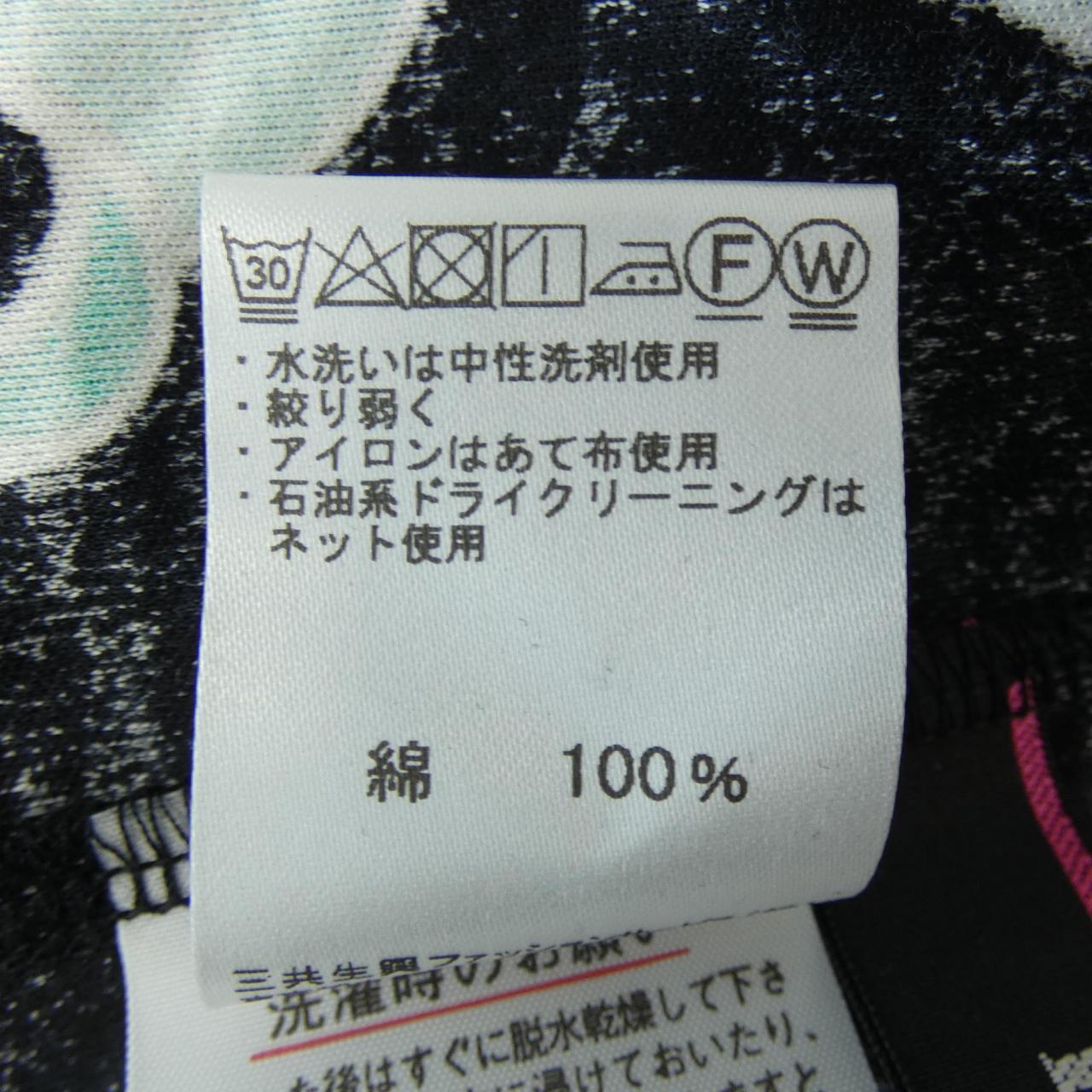 レオナールファッションTシャツ