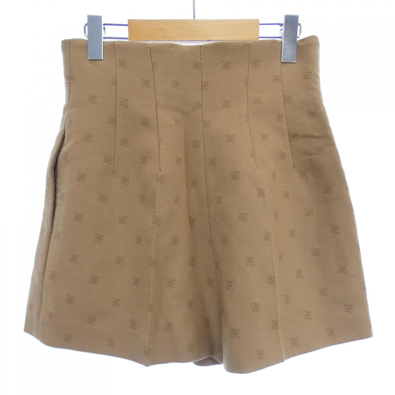 フェンディ カシミヤ混ショートパンツ