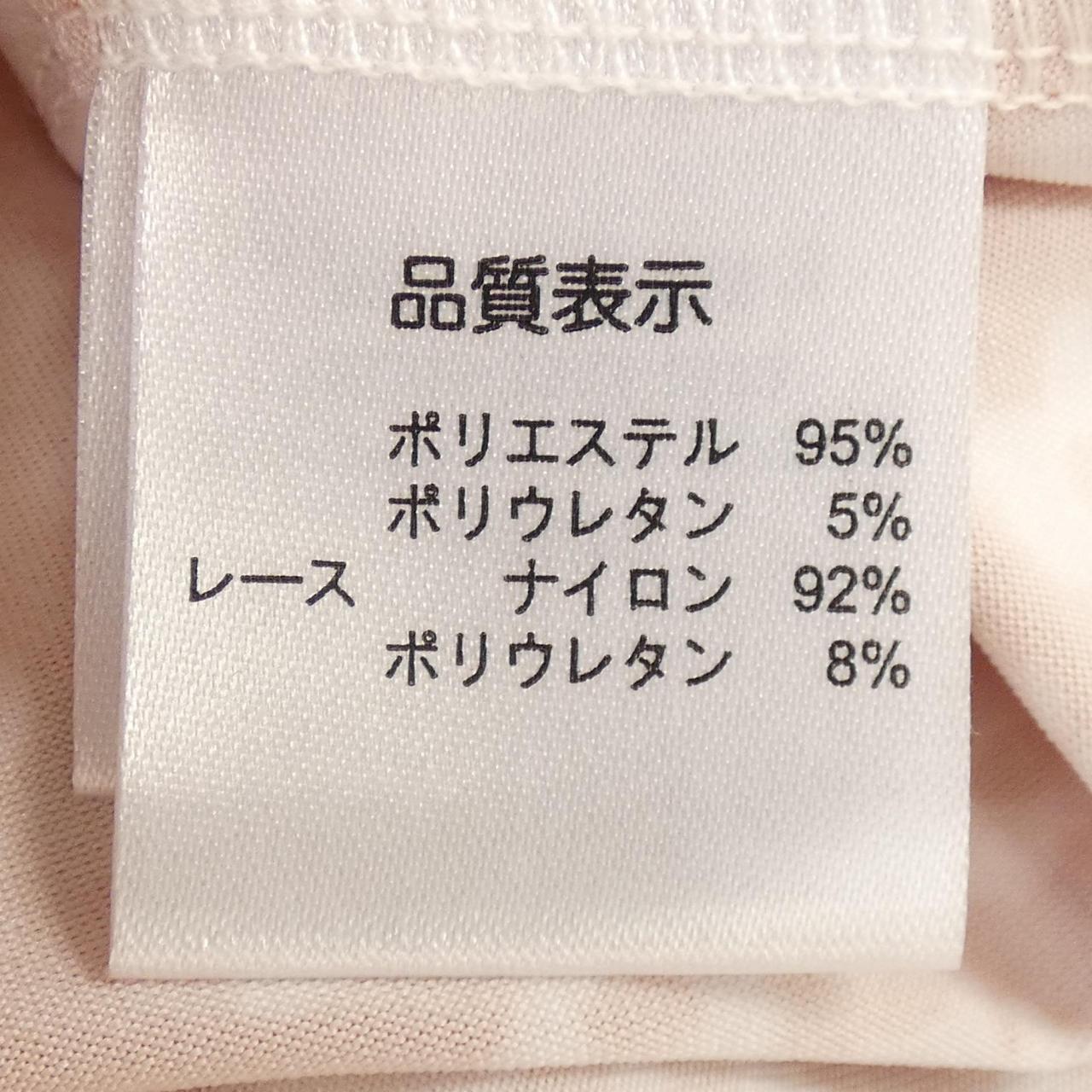 スーパービューティ ワンピース