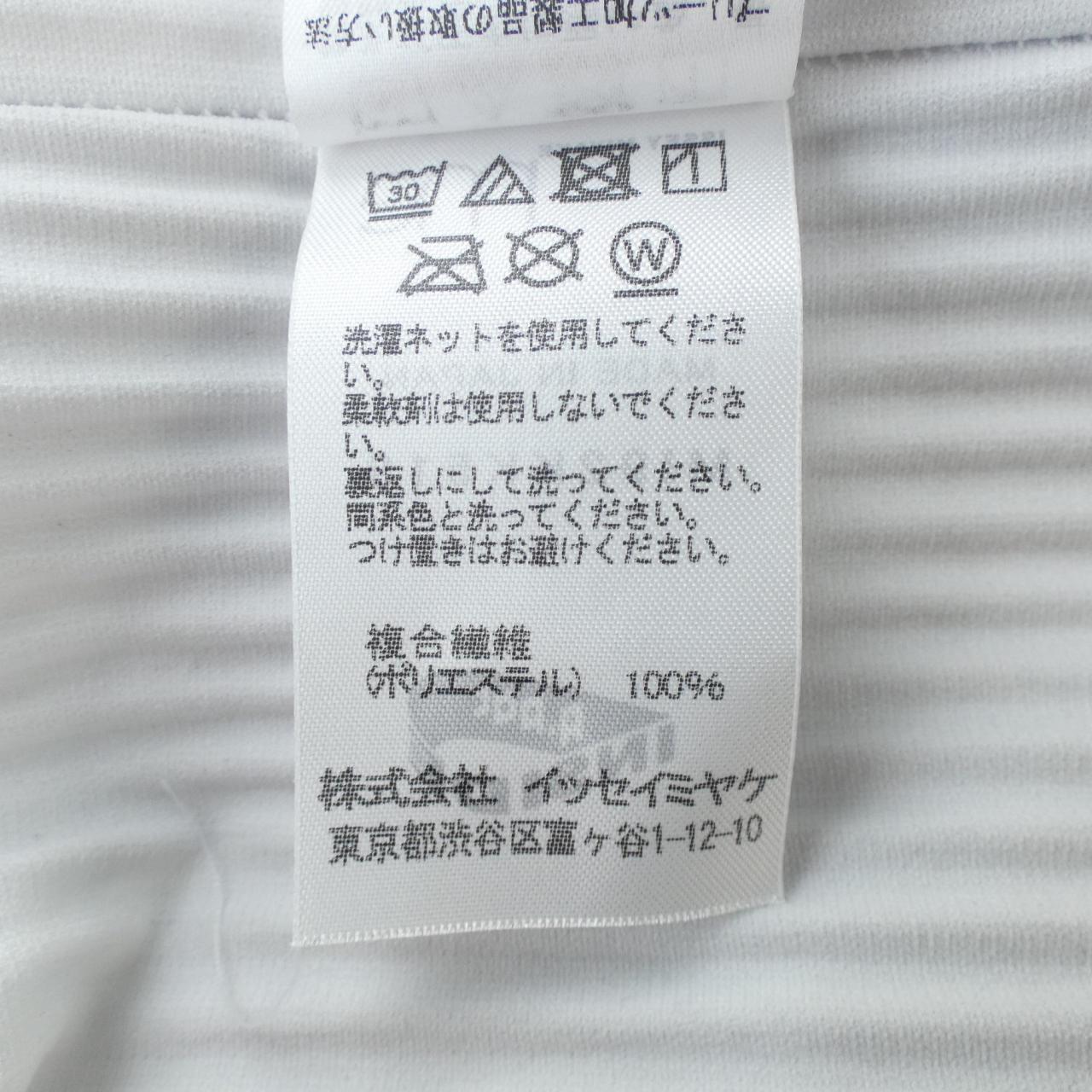 ミーイッセイミヤケ トップス