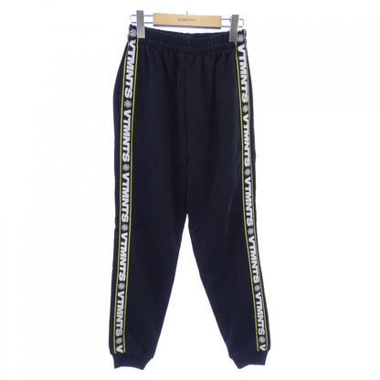 Vetements MAH21TR640 パンツ