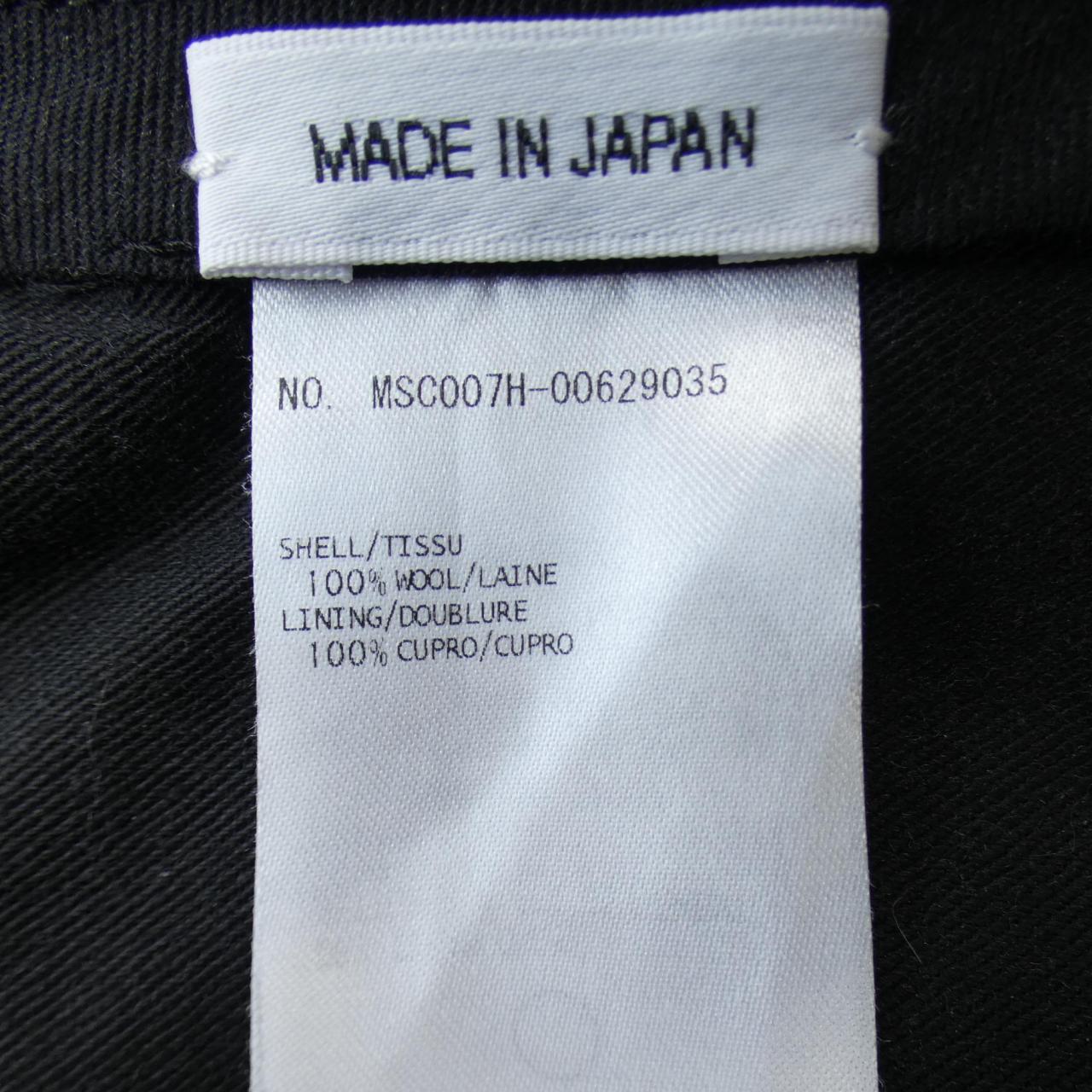 トムブラウンスーツ