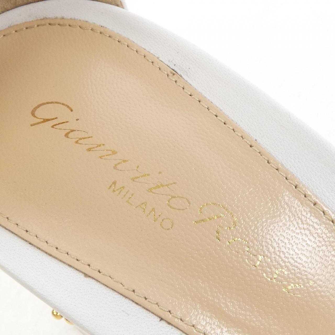 ジャンヴィト ロッシ レザーサンダル
