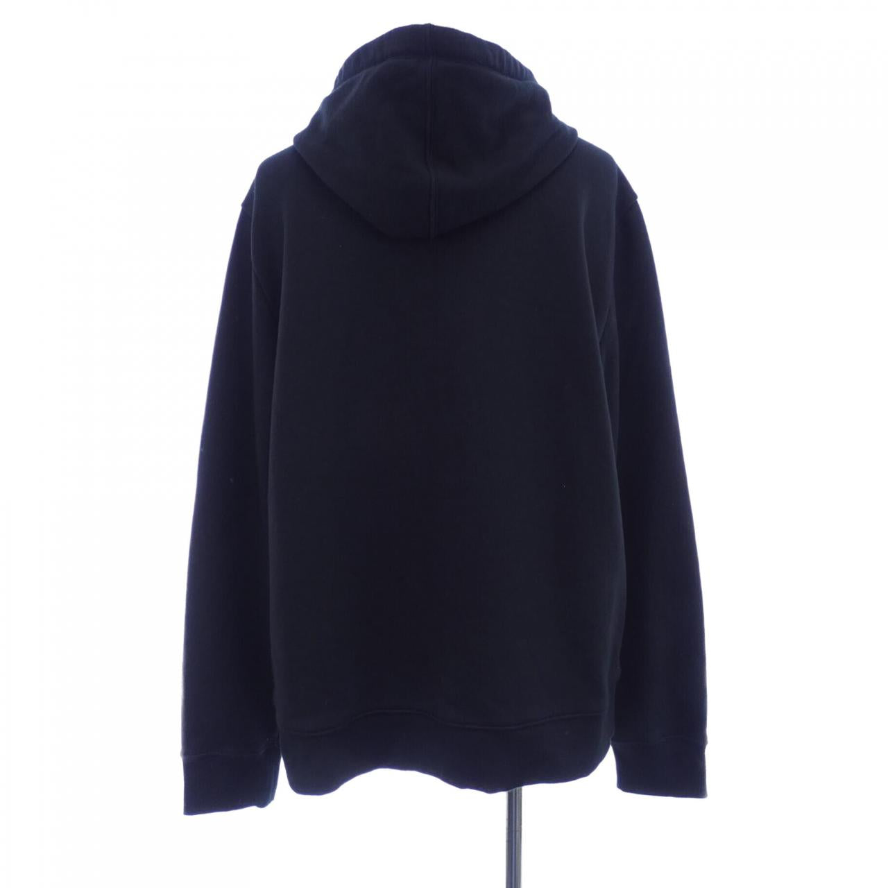 ヴァレンティノ フーディ