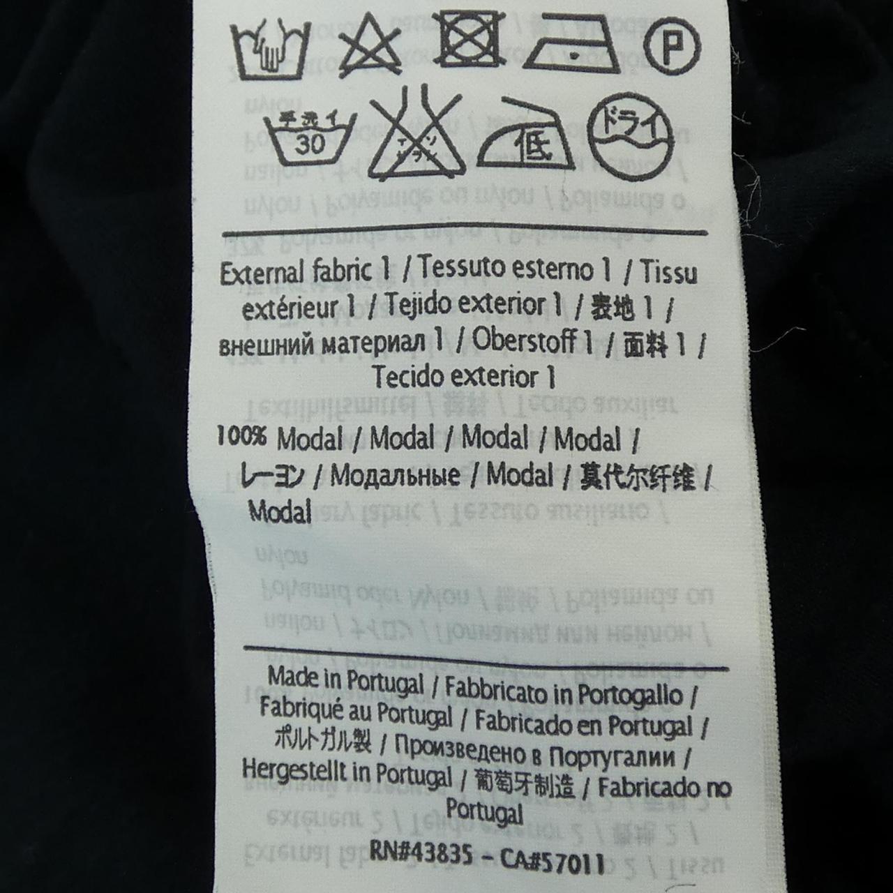 レッド ヴァレンティノ Tシャツ