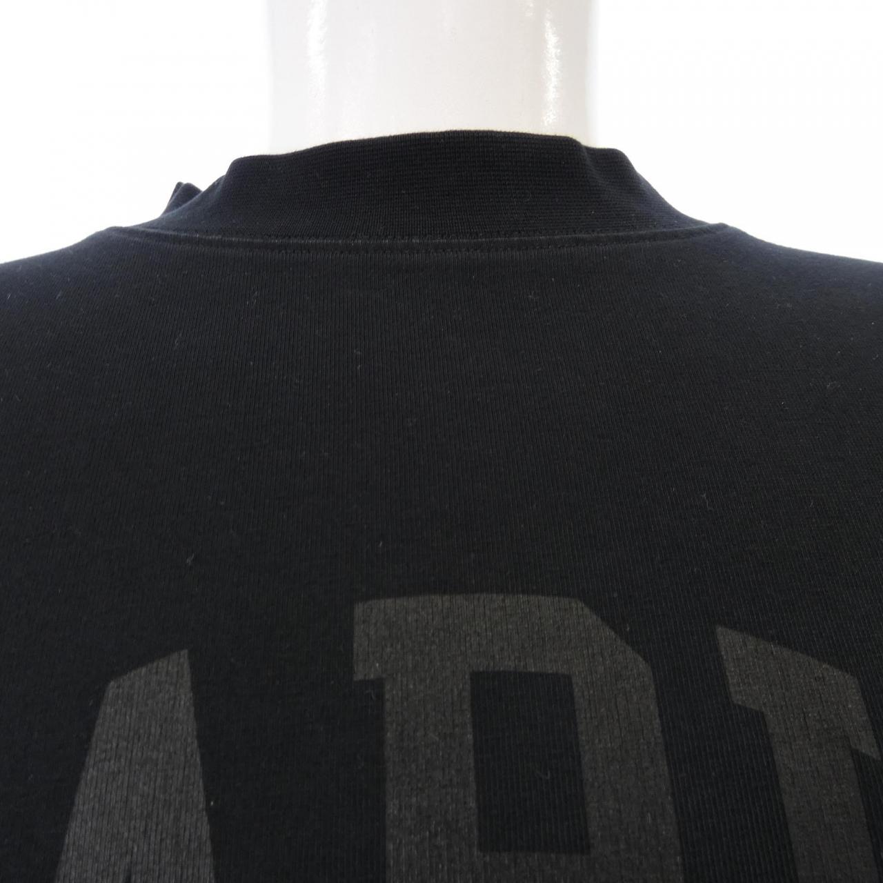 バレンシアガ Tシャツ