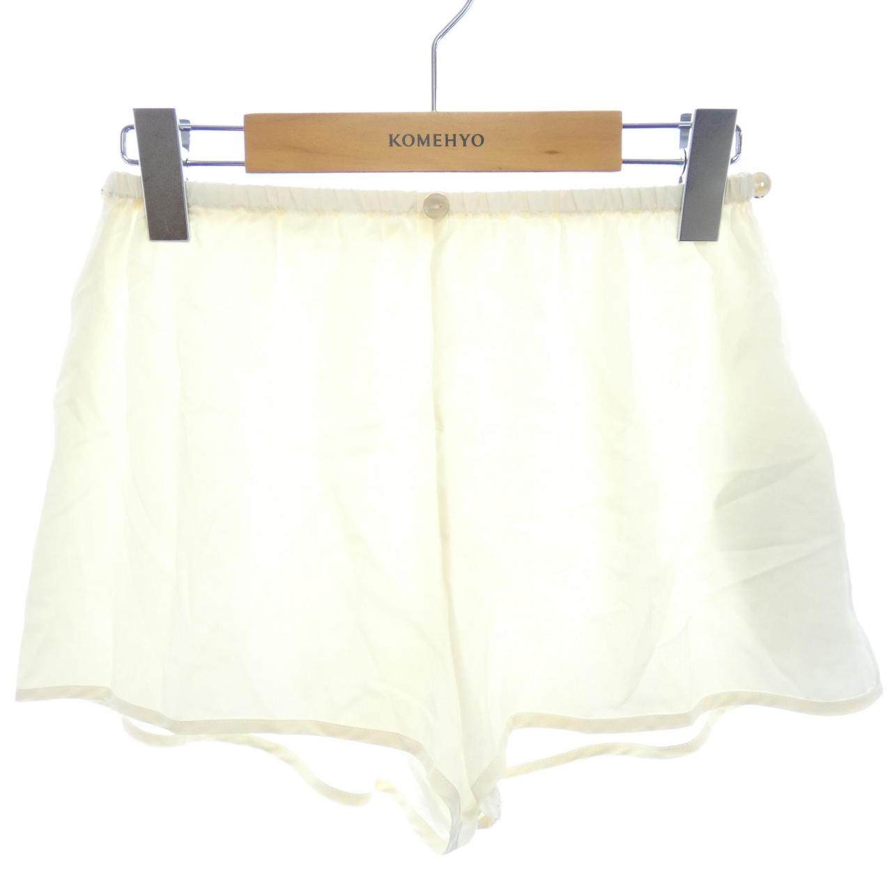 グッチ パンツ