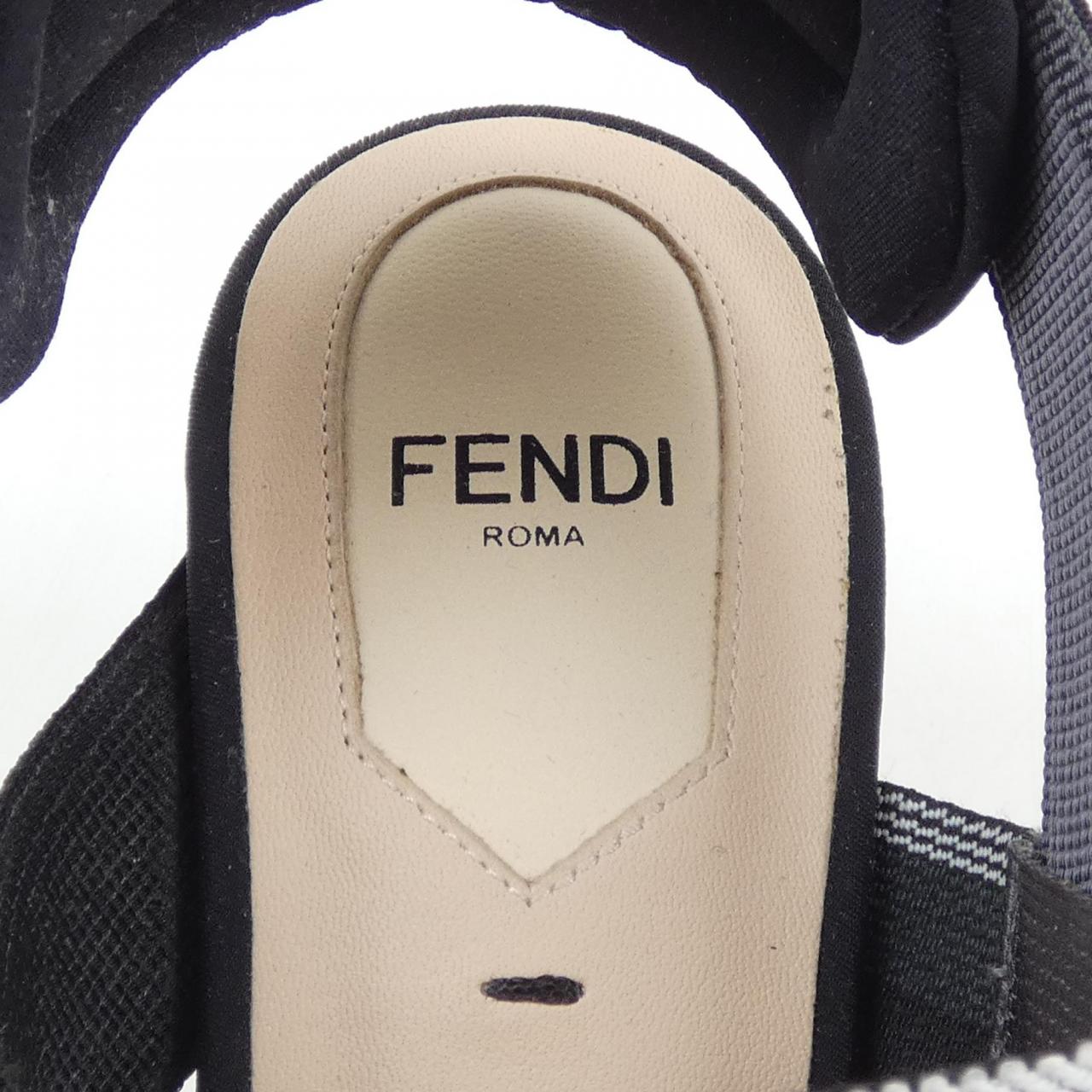 フェンディ パンプス