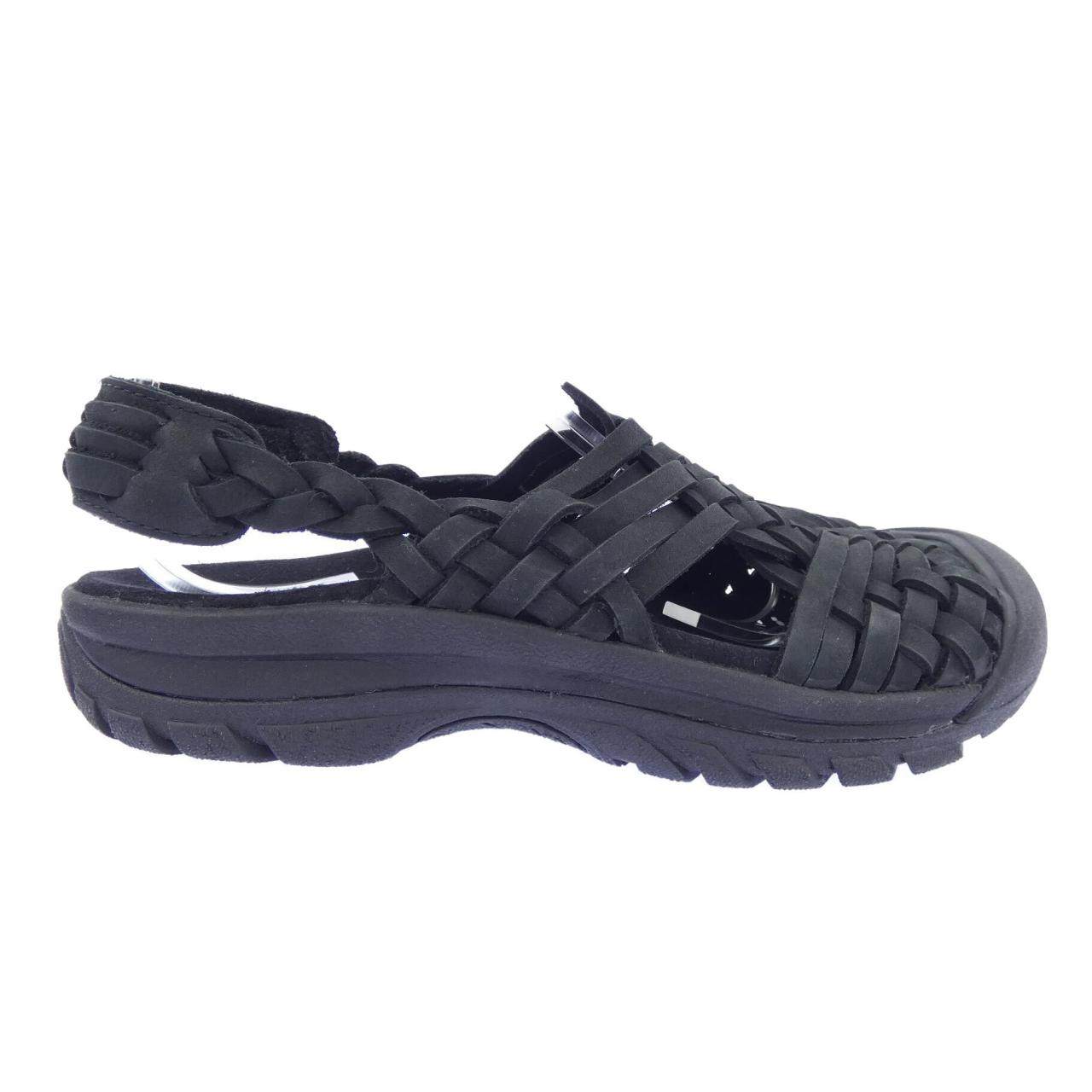 ハイク KEEN スニーカー