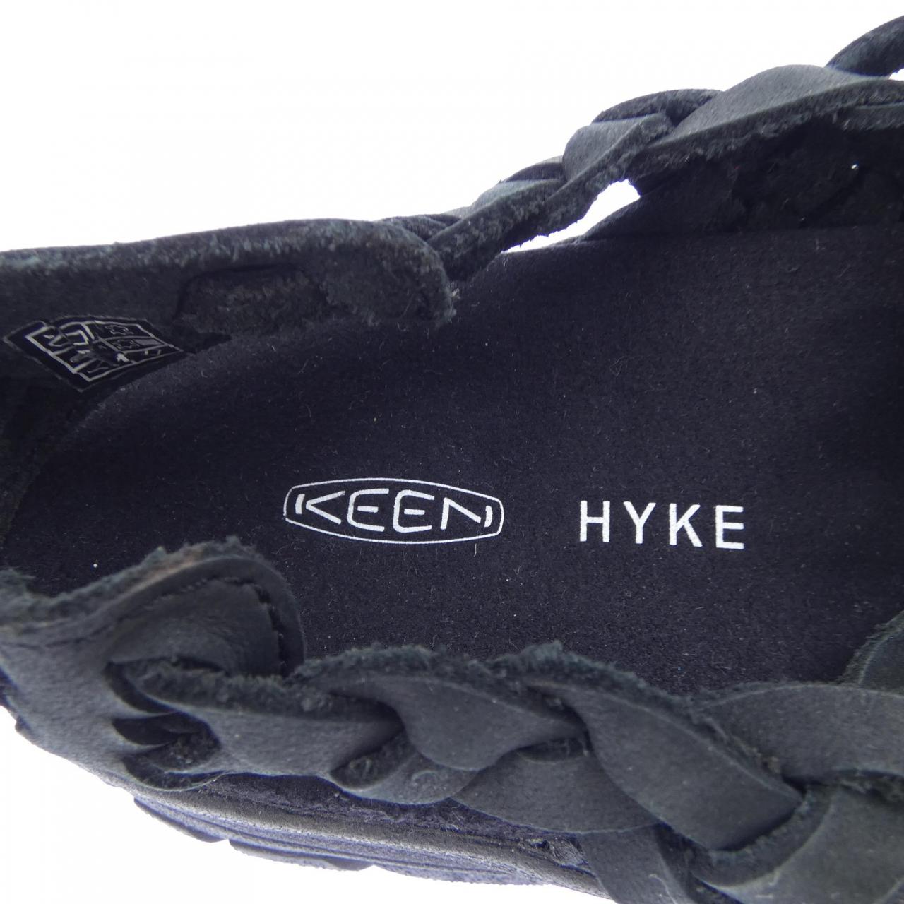 ハイク KEEN スニーカー