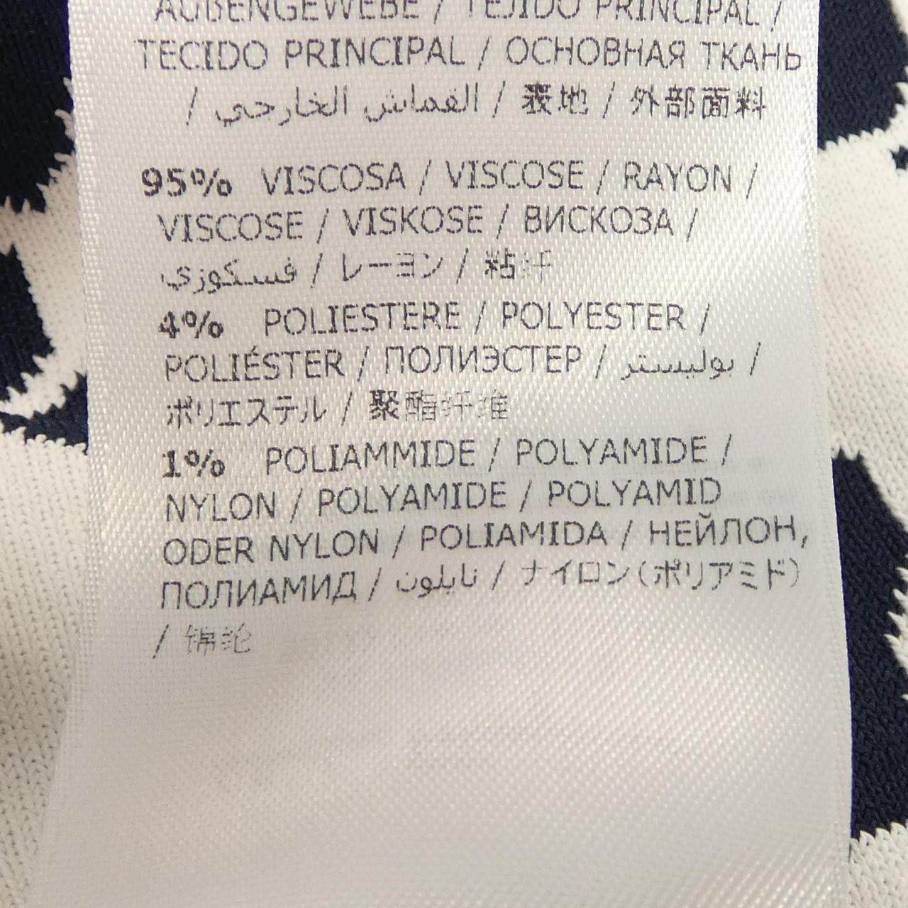 サルヴァトーレ フェラガモ ワンピース