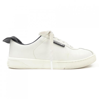 シャネル カーフスキン スニーカー