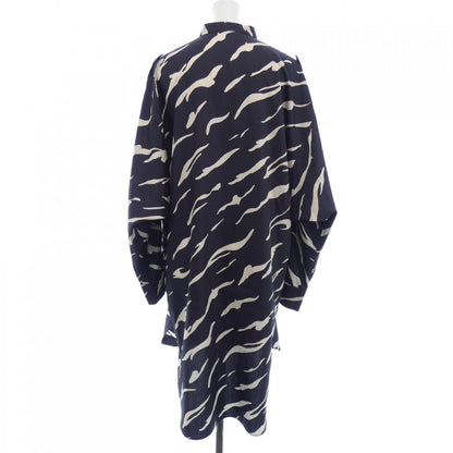 ビューティーアンドユース ワンピース