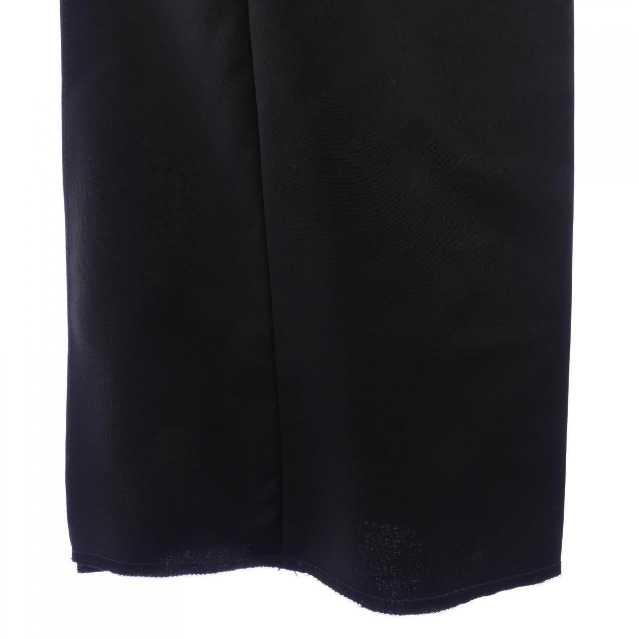 ヴァレンティノ パンツ