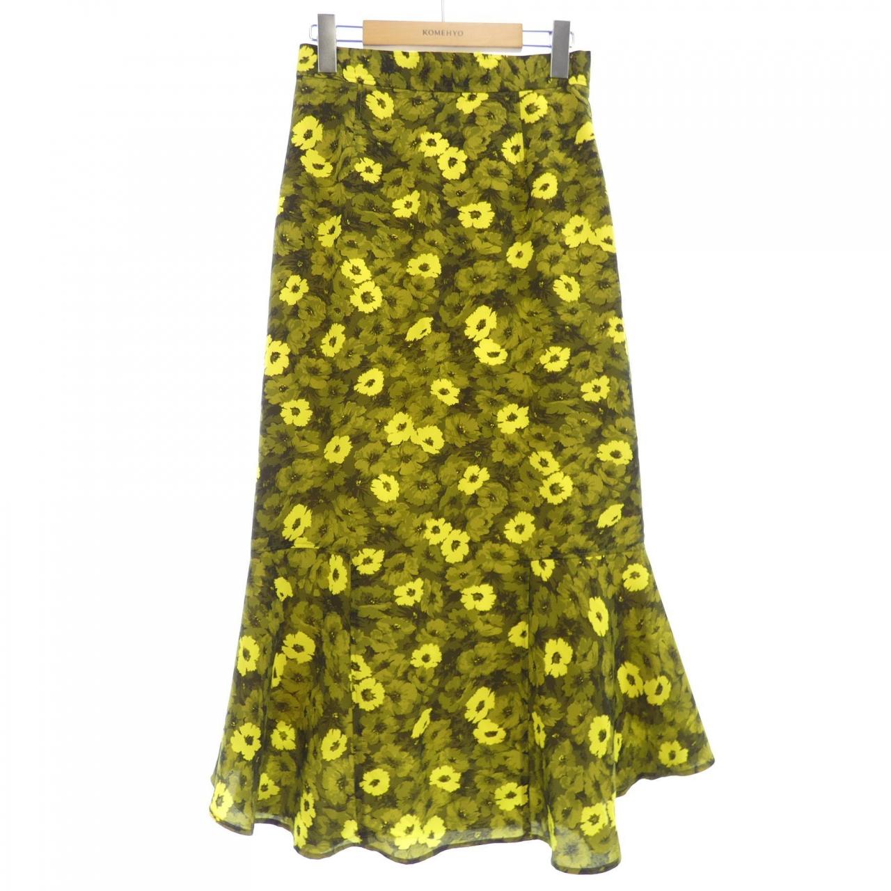 ヴェルメイユパーイエナ スカート