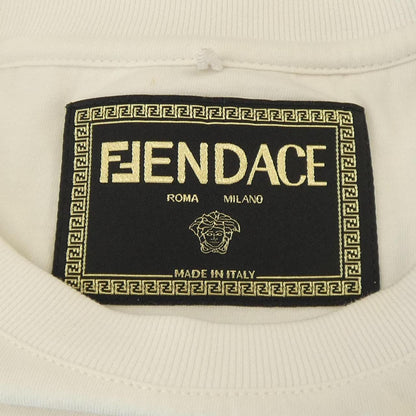 ヴェルサーチェ フェンダーチェ コットンTシャツ