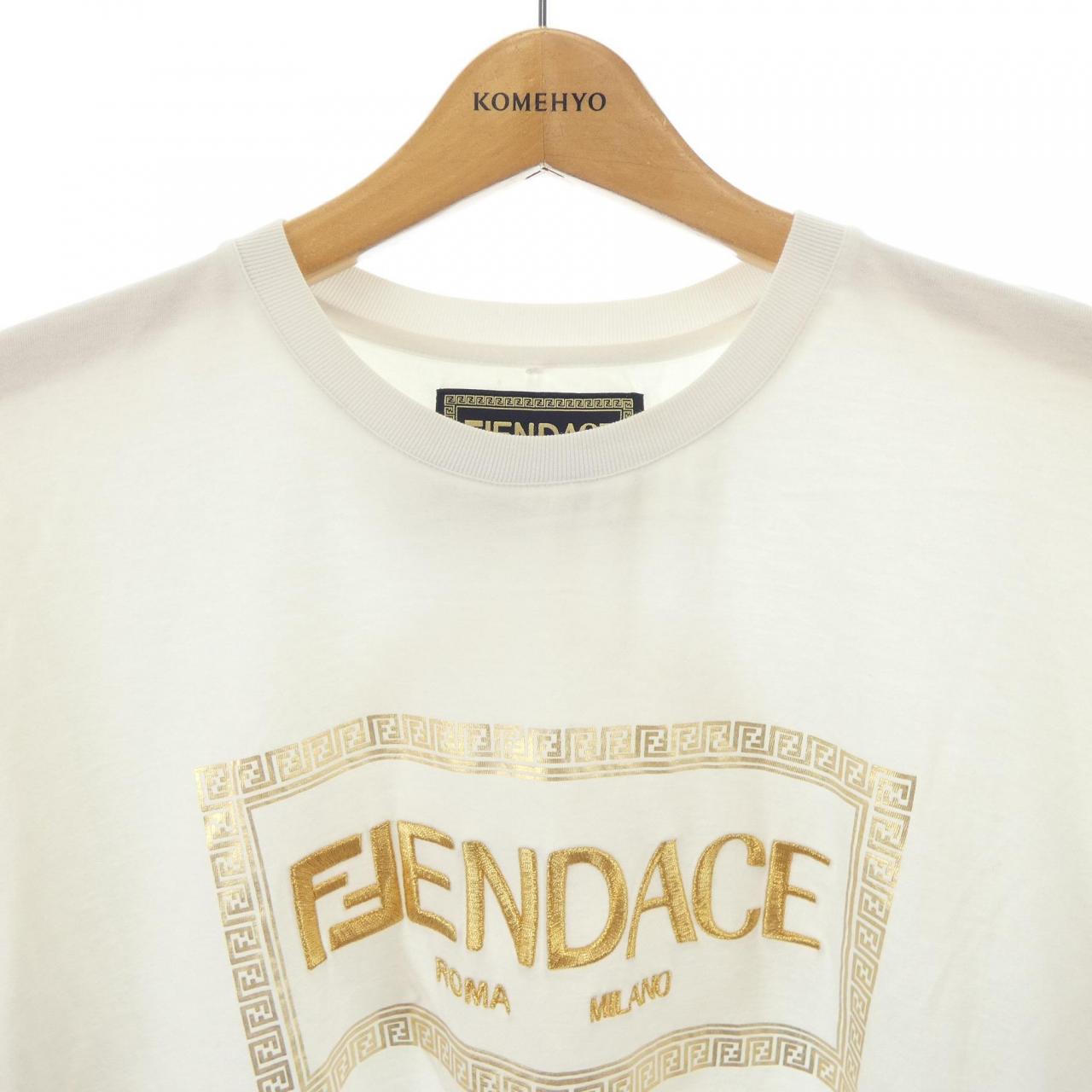 ヴェルサーチェ フェンダーチェ コットンTシャツ
