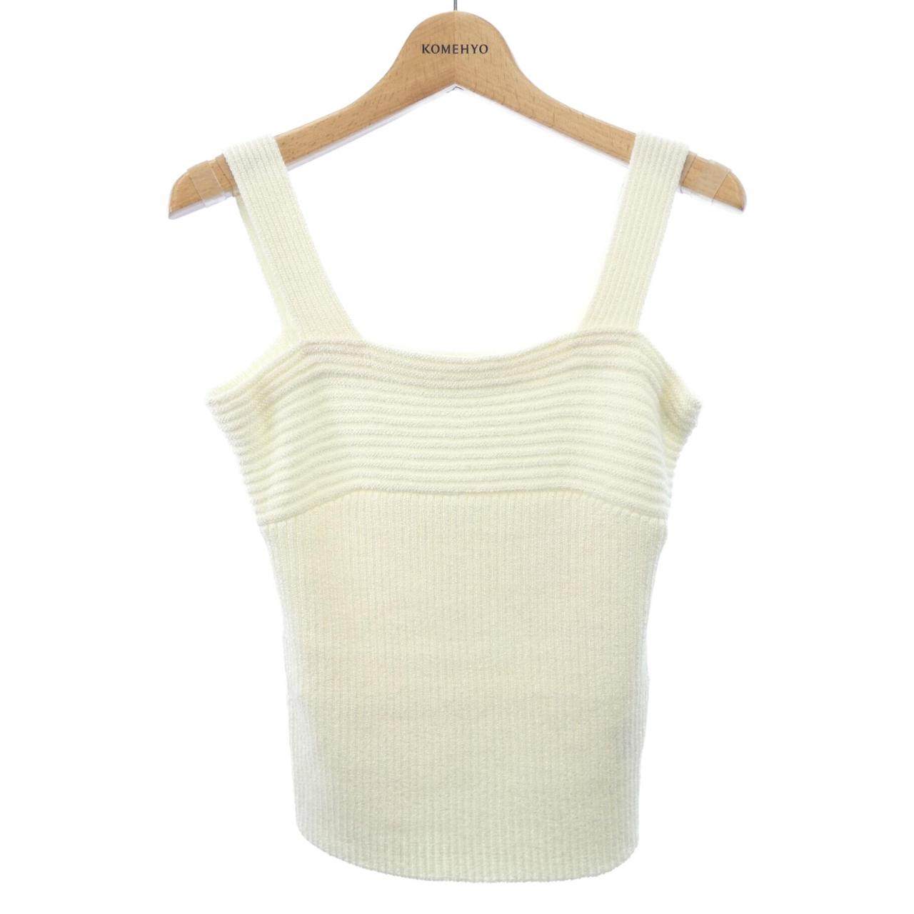 ミスアシダ トップス