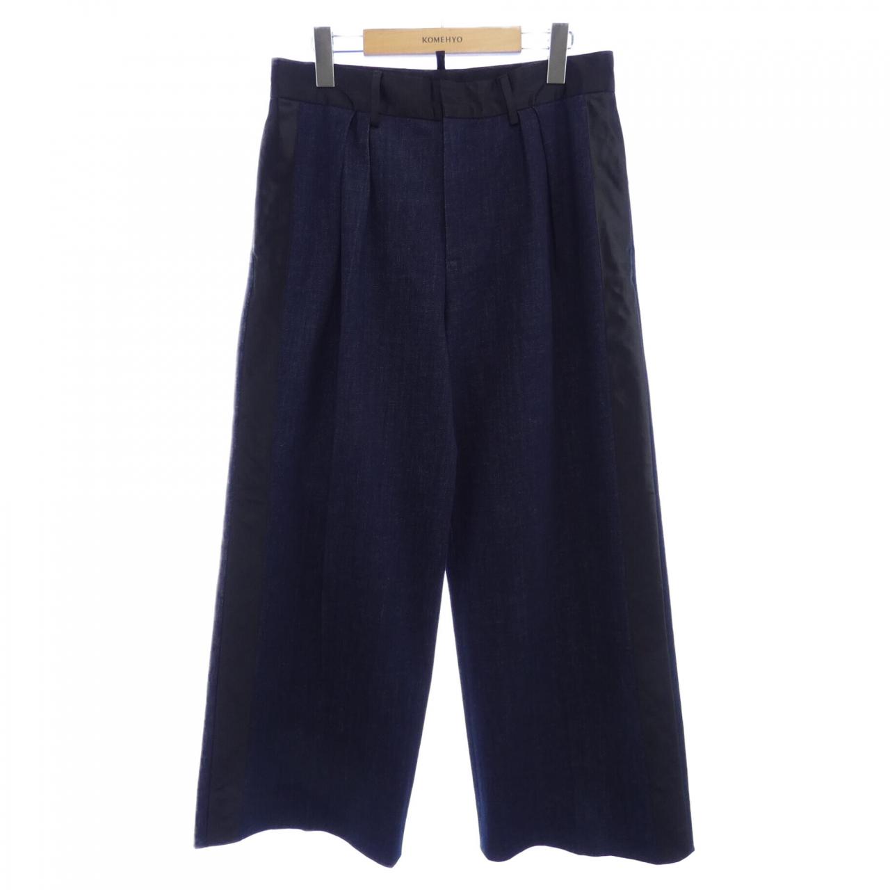 Dsquared2 S72KA1270 ジーンズ