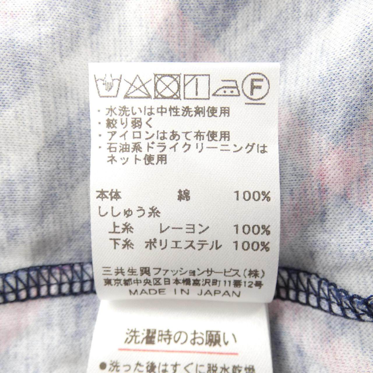 ダックス トップス