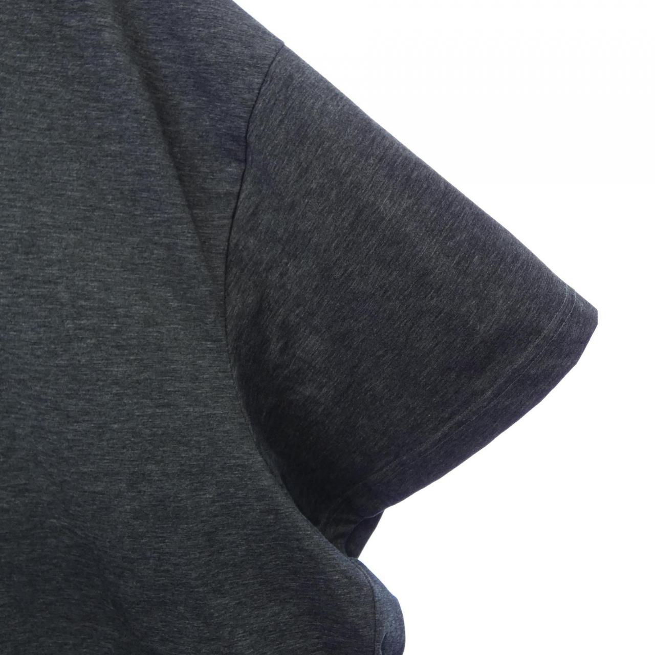 カラー トップス