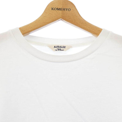 オーラリー Tシャツ
