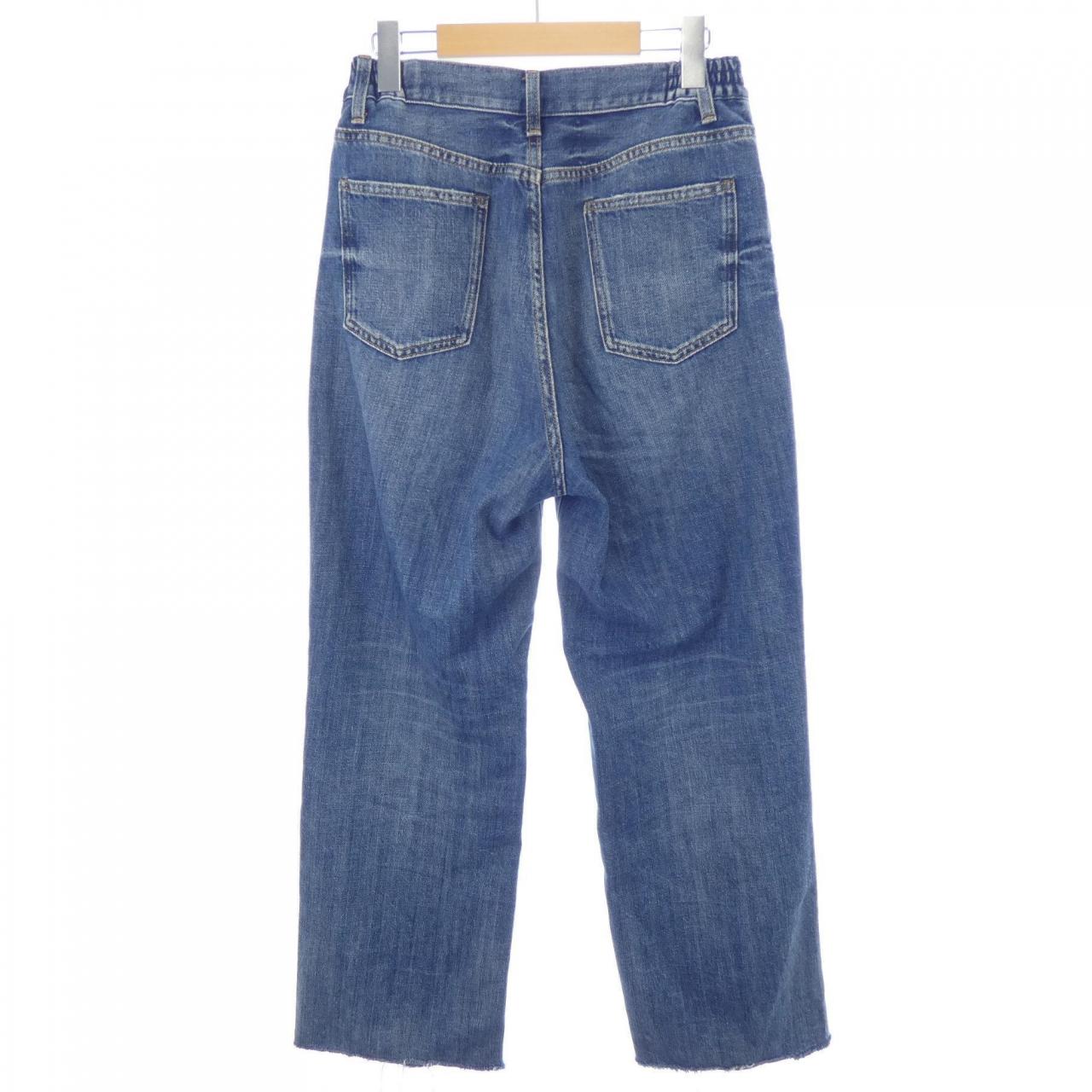 レッド カード ジーンズ