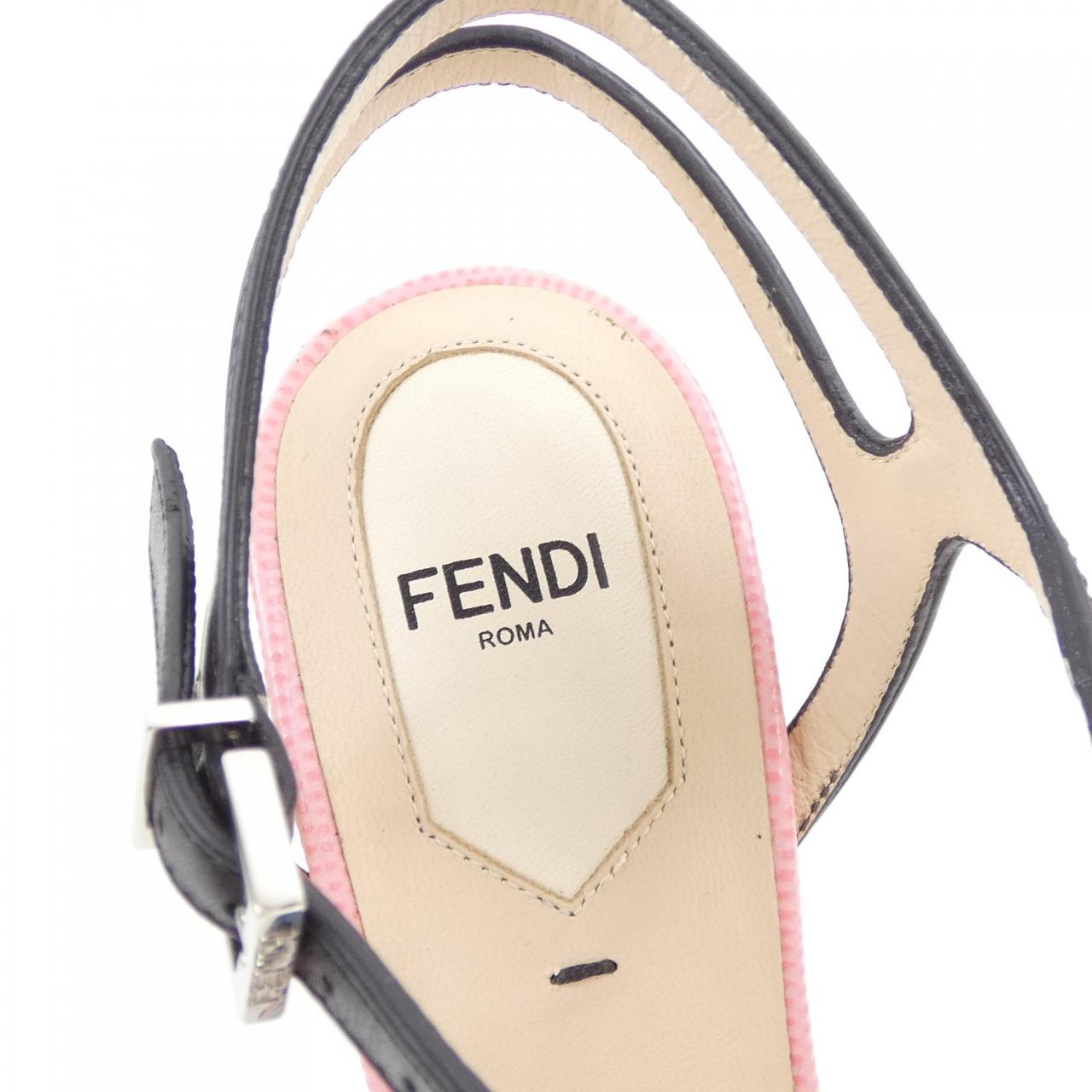 フェンディ サンダル