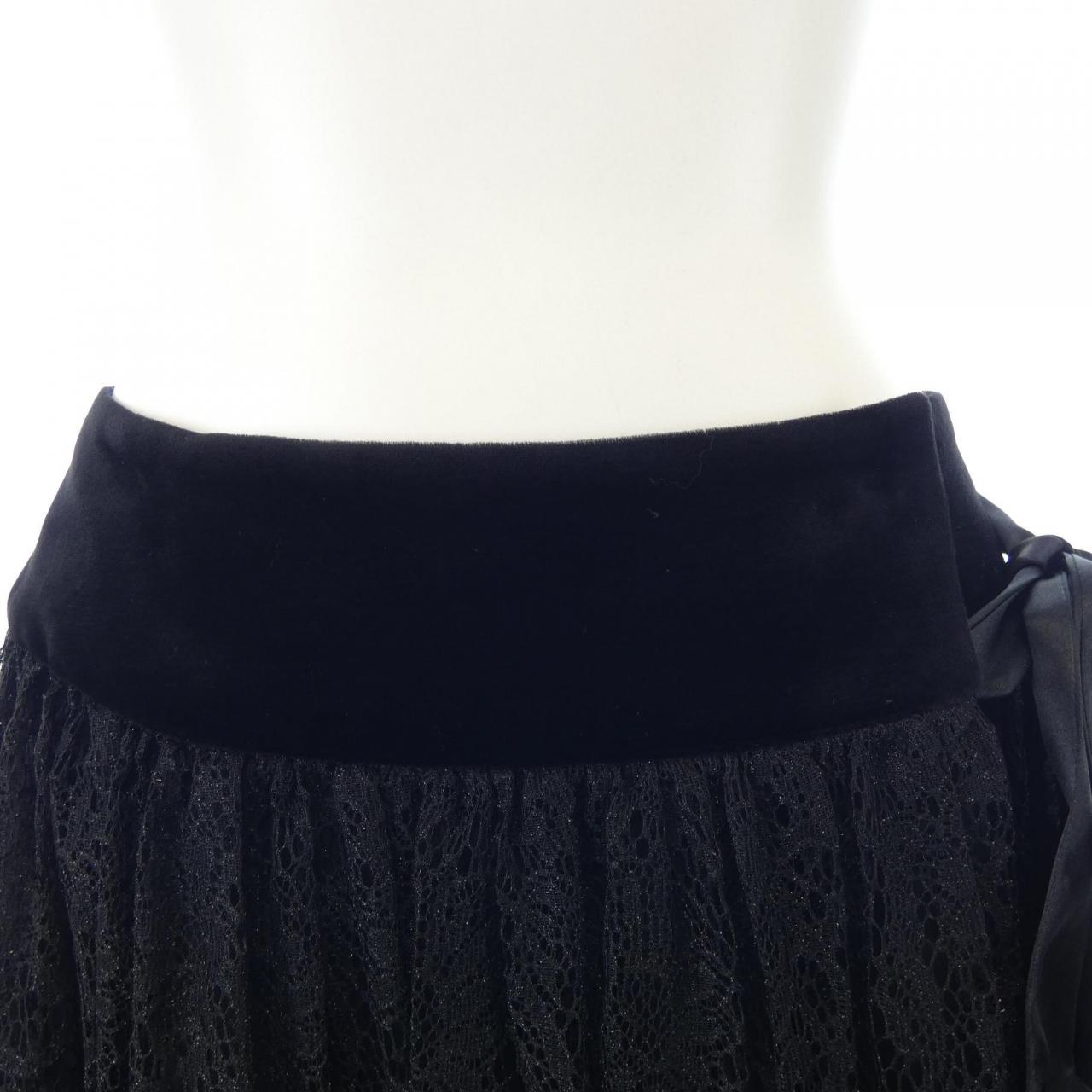 TO BE CHIC スカート
