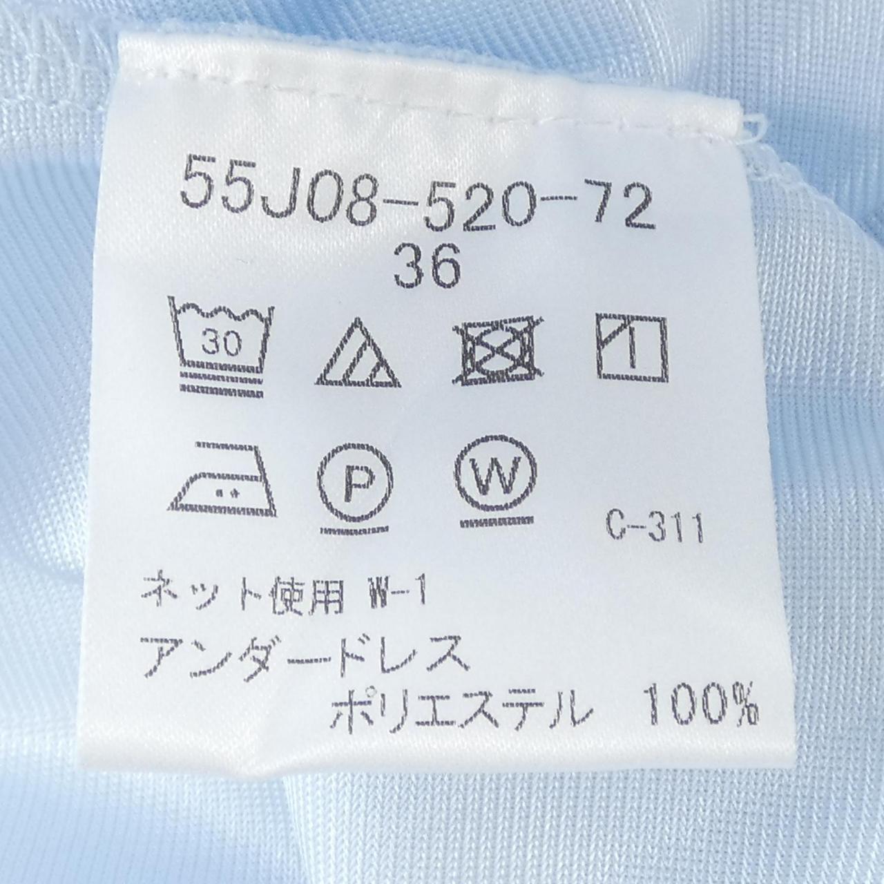 ブルーレーベルクレストブリッジ ワンピース