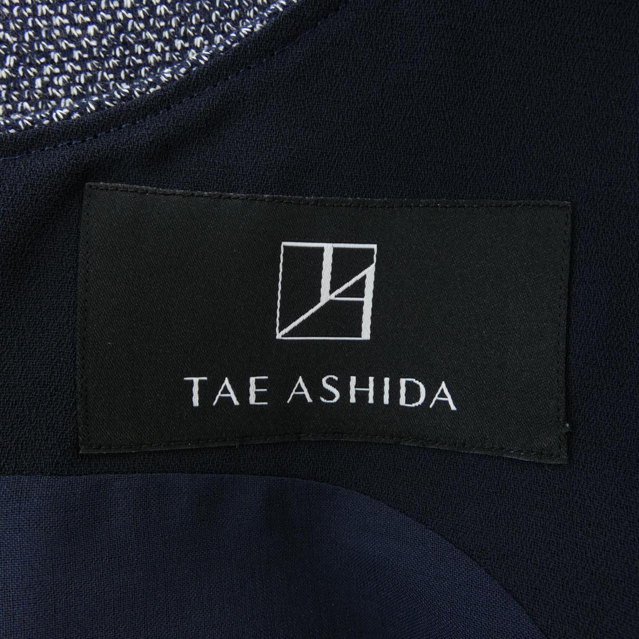 タエアシダ ワンピース