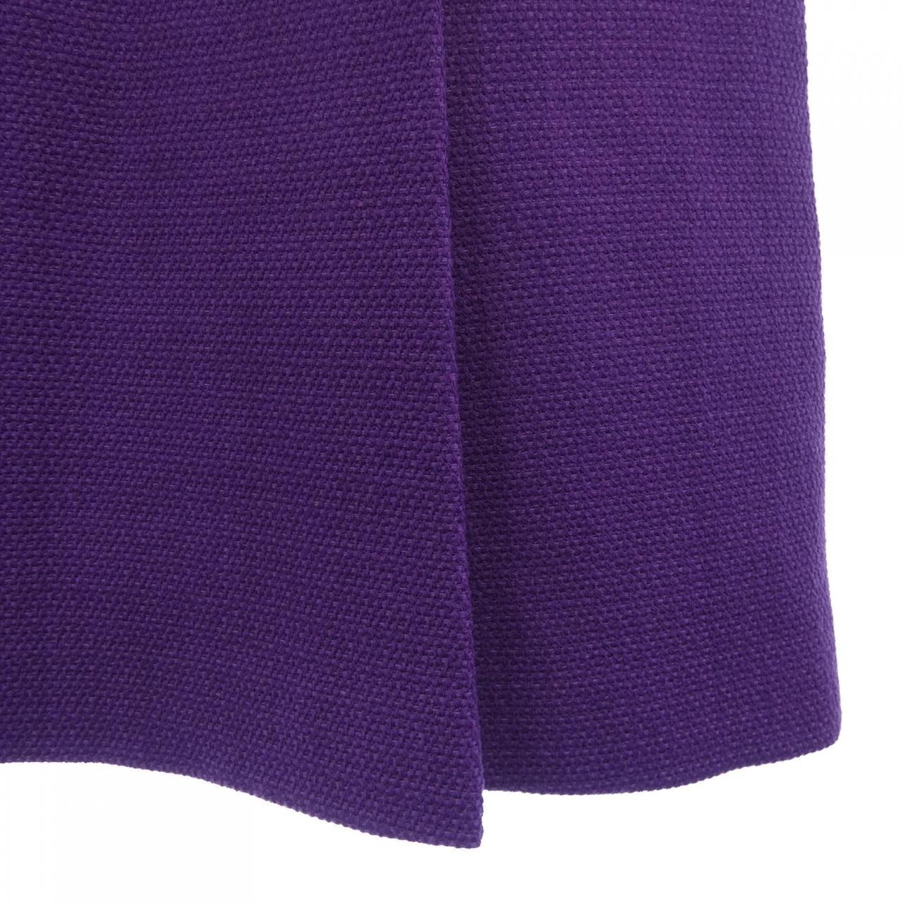 ドゥロワー スカート