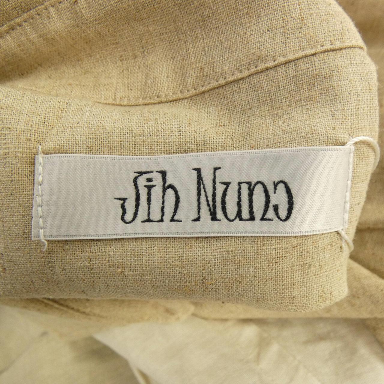 Jih Nunc シャツ