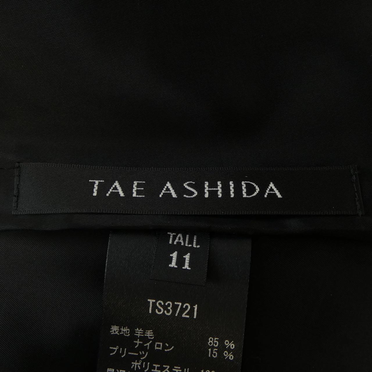 タエアシダ スカート