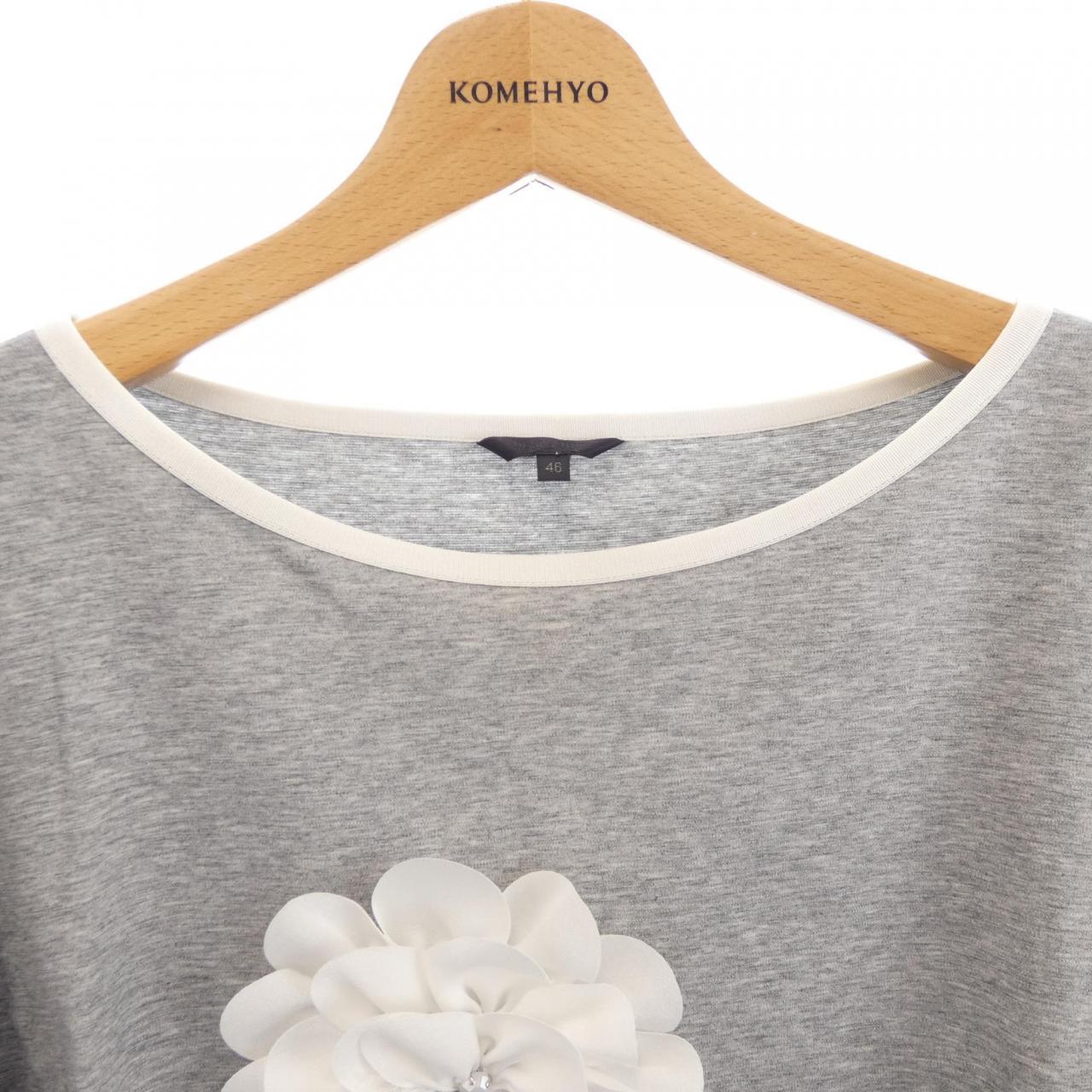 トゥービーシック Tシャツ