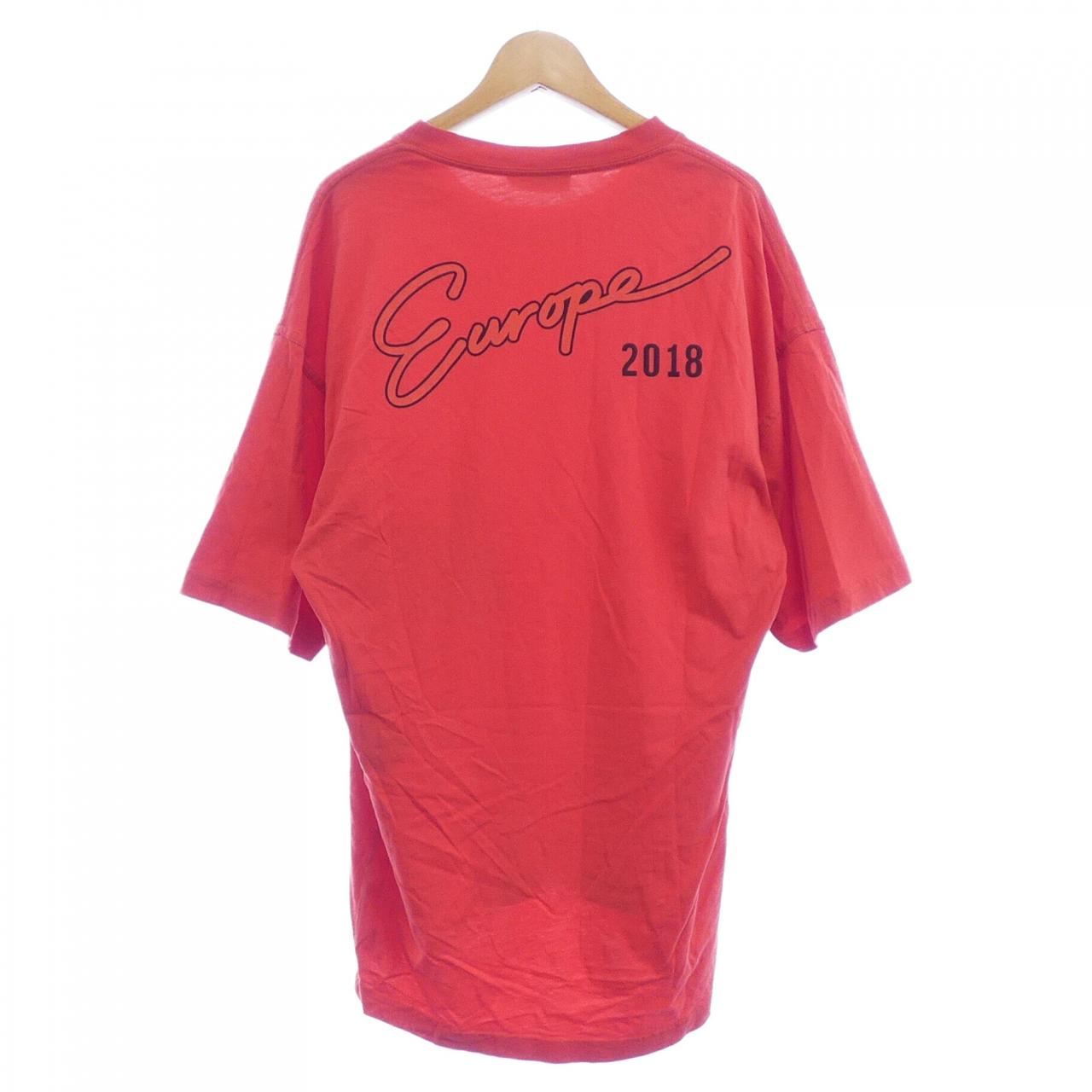 バレンシアガ Tシャツ