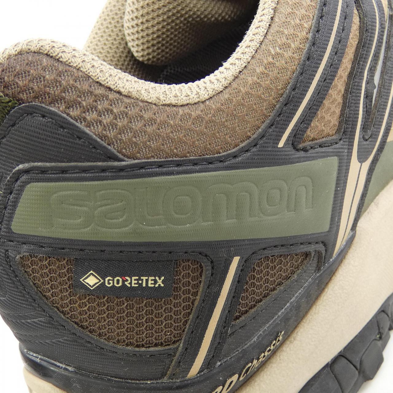 サロモン GORE-TEX スニーカー