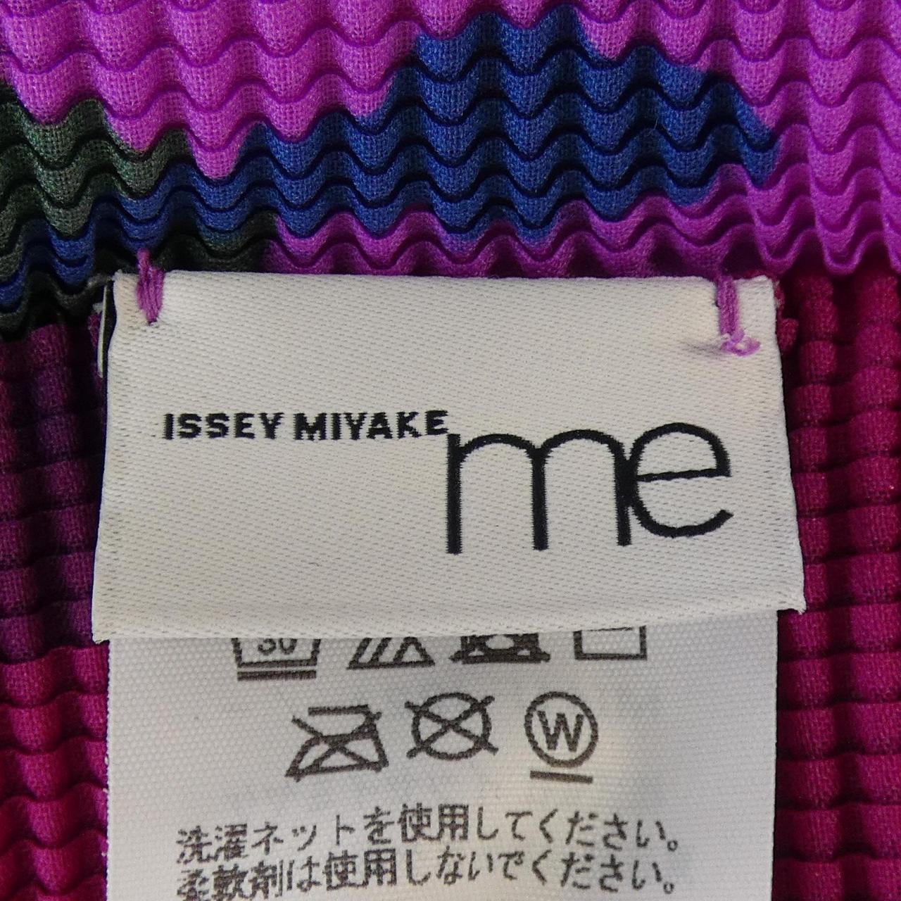 ミーイッセイミヤケ トップス