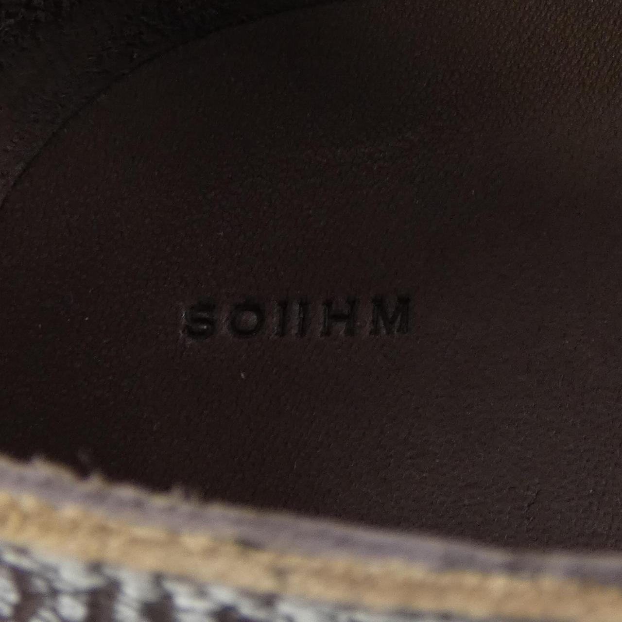 SOIIHM シューズ
