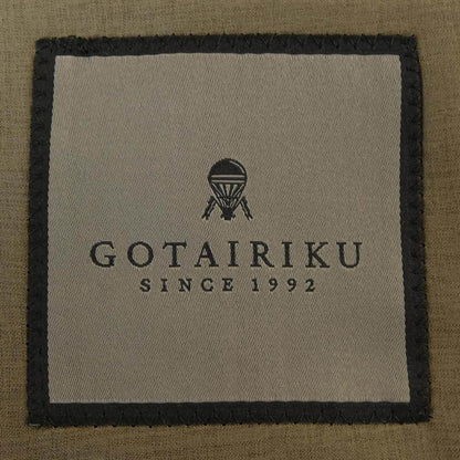 ゴタイリク スーツ
