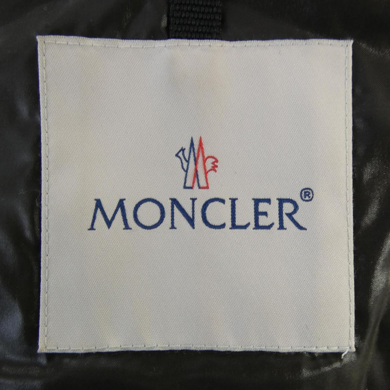 モンクレール MONTCLA ダウンジャケット