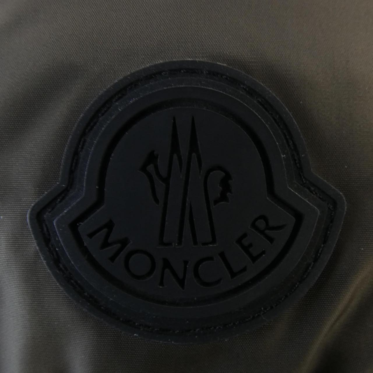 モンクレール MONTCLA ダウンジャケット
