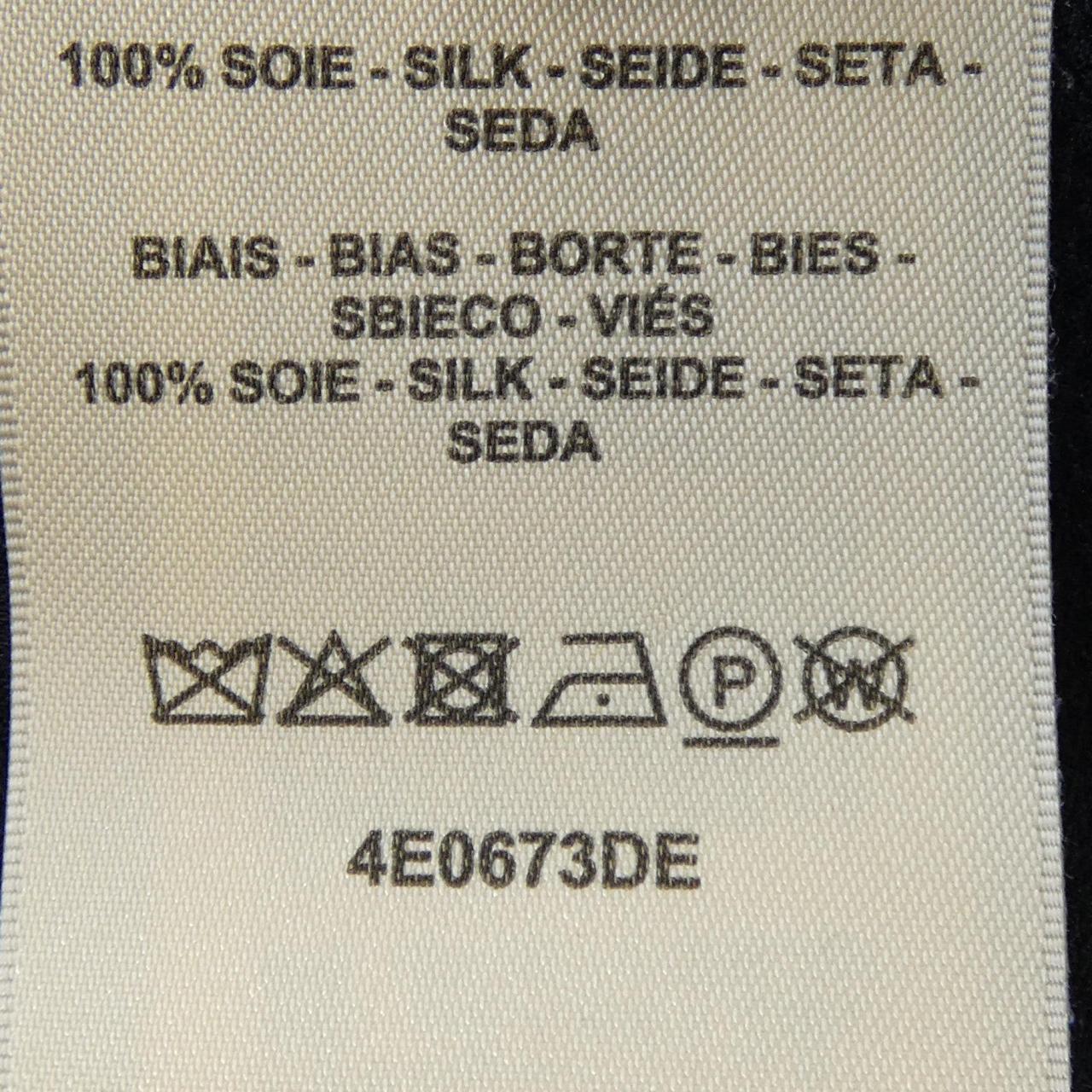 エルメス シルクトップス