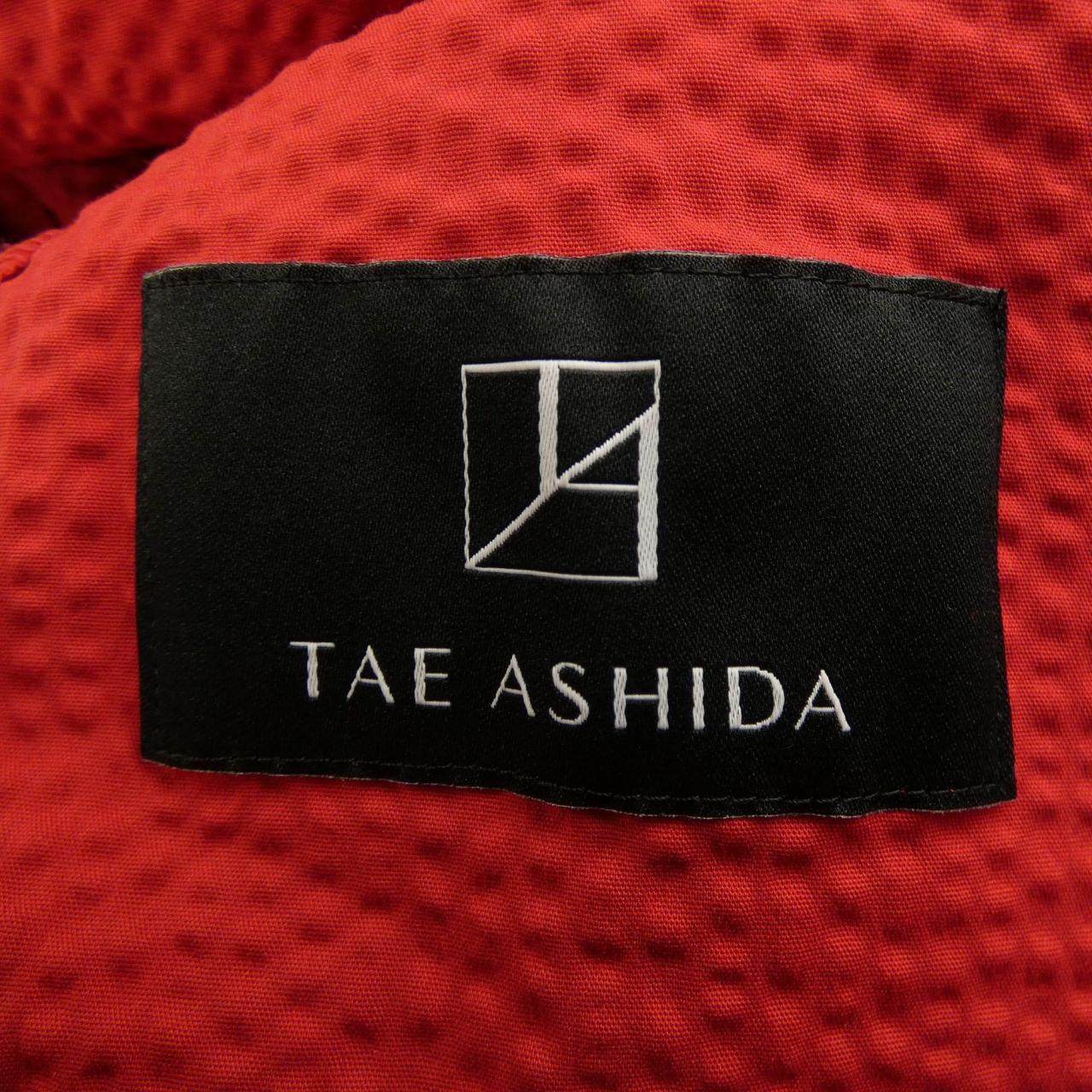 タエアシダ スカート