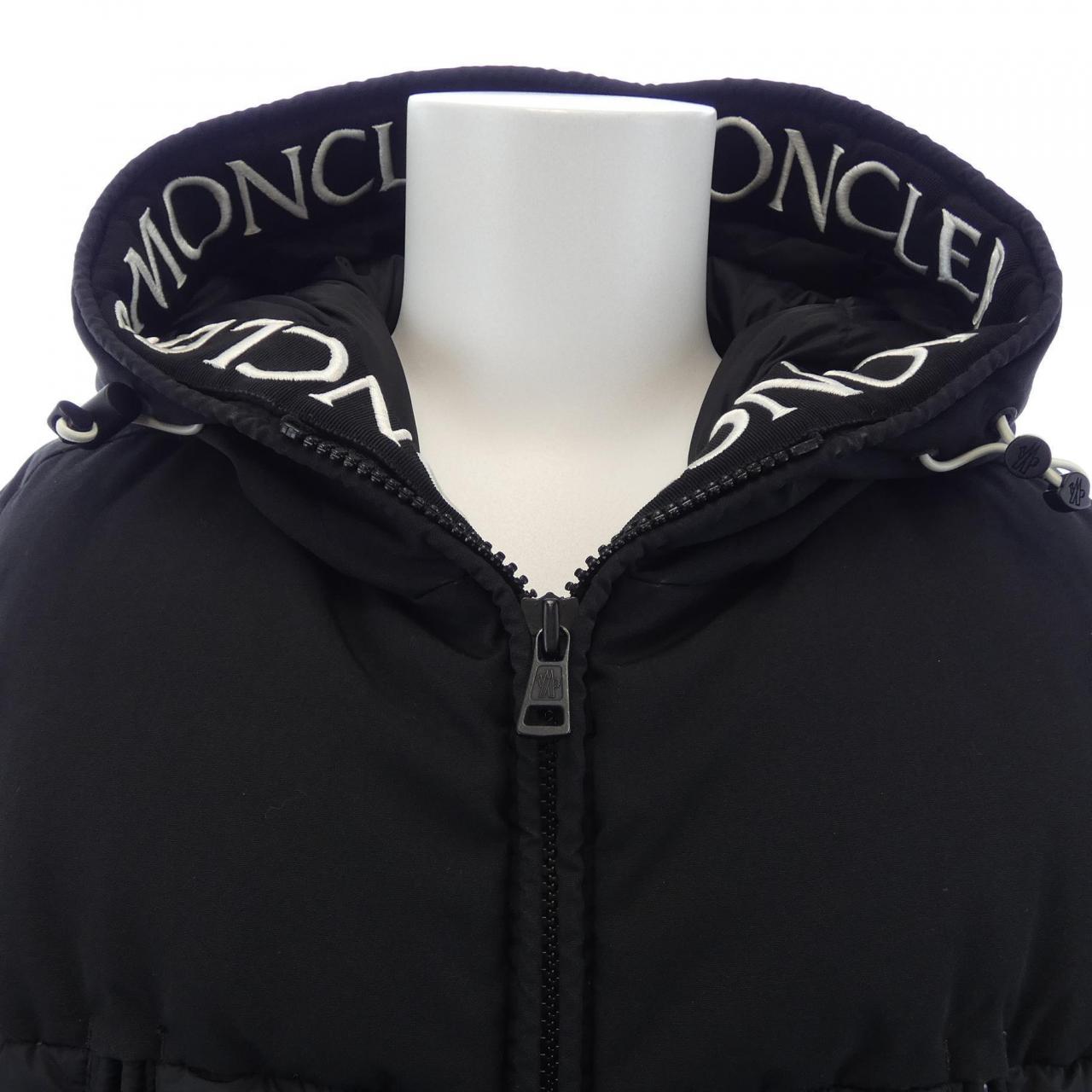 モンクレール MONTCLAR ダウンジャケット