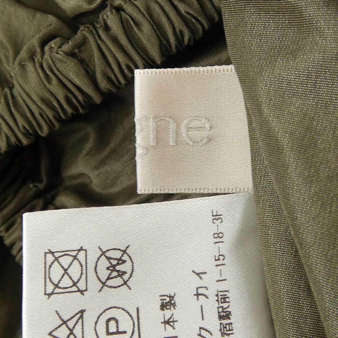 シーニュ トップス