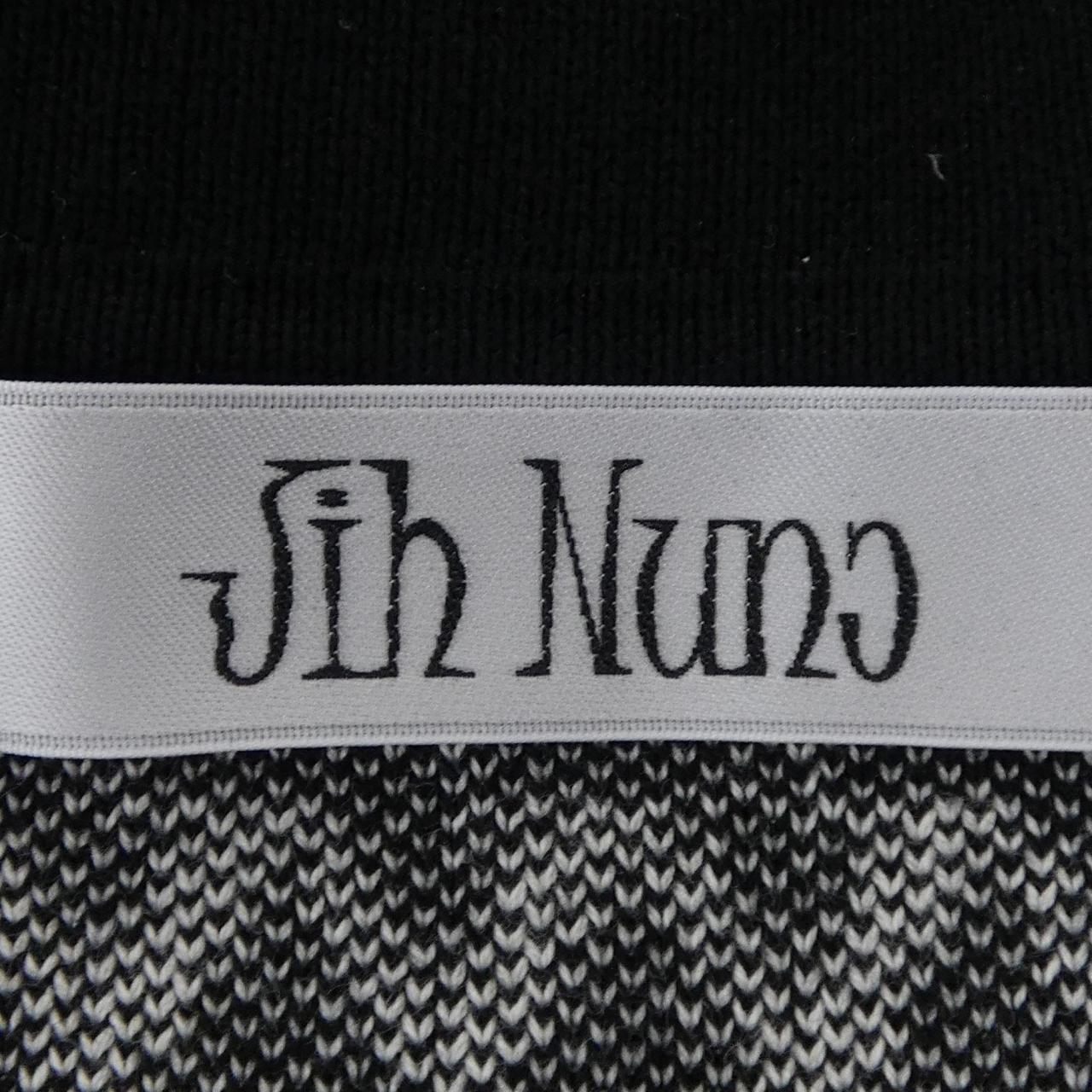 Jih Nunc ポロシャツ
